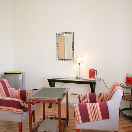 Angela Guest House Lagos Exterior photo
