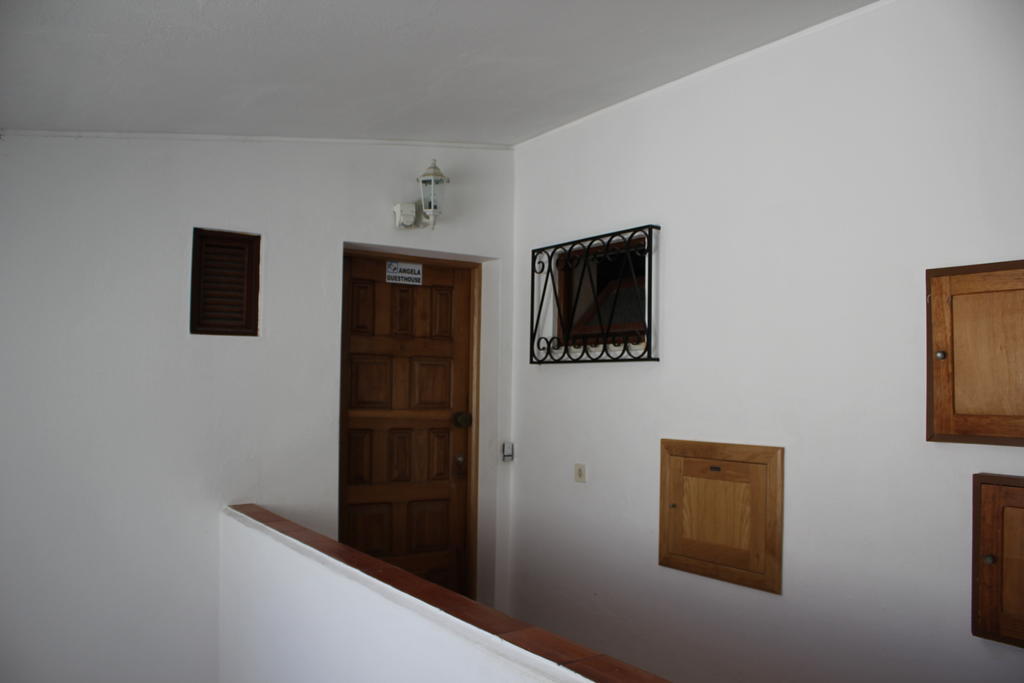 Angela Guest House Lagos Exterior photo